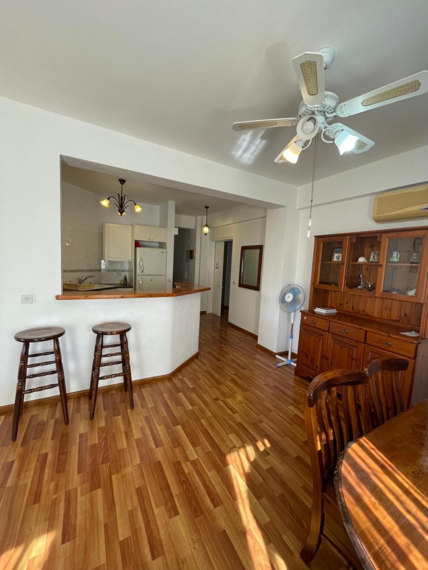 Limnaria Gardens Two Bedroom Apartment With Balcony Pafos Exterior foto